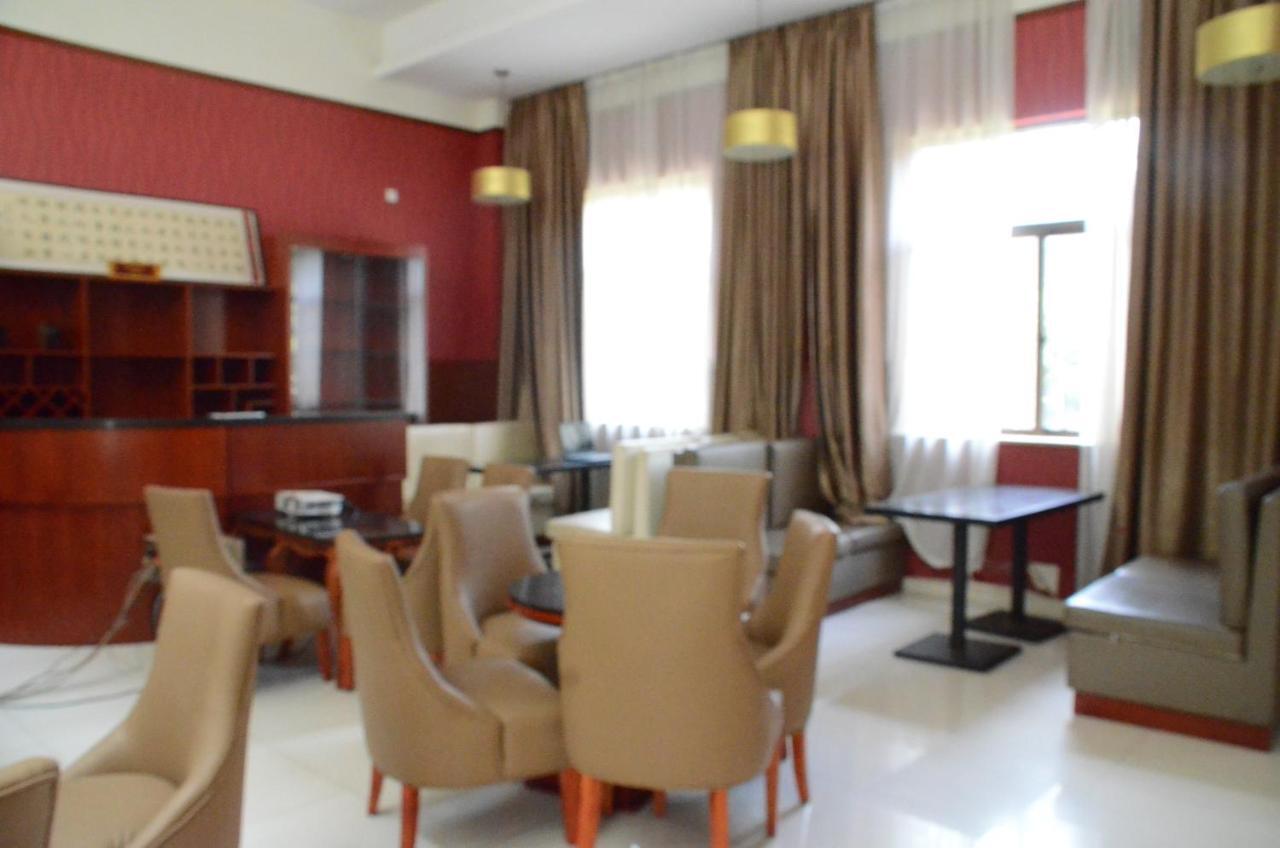 Soluxe Club International Hotel Nairobi Luaran gambar