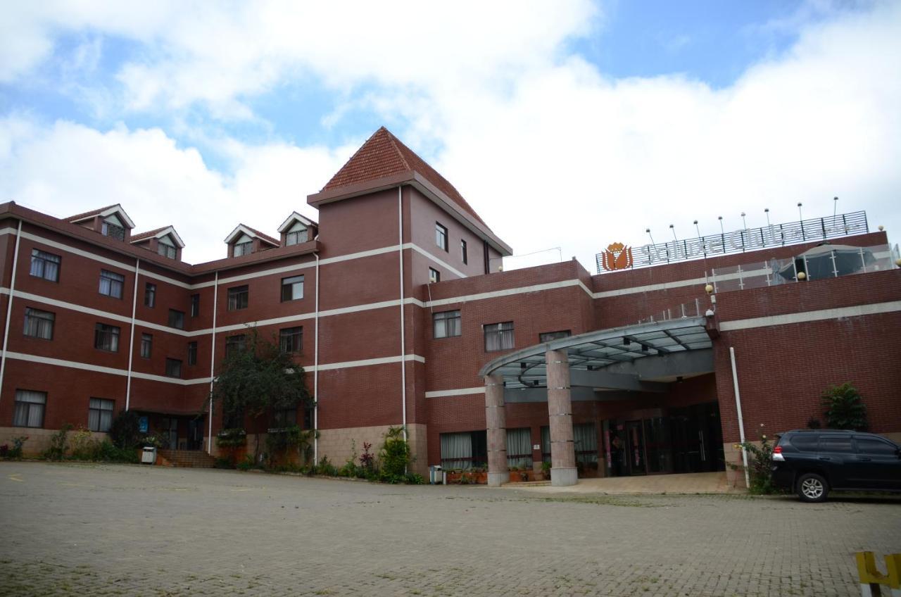 Soluxe Club International Hotel Nairobi Luaran gambar
